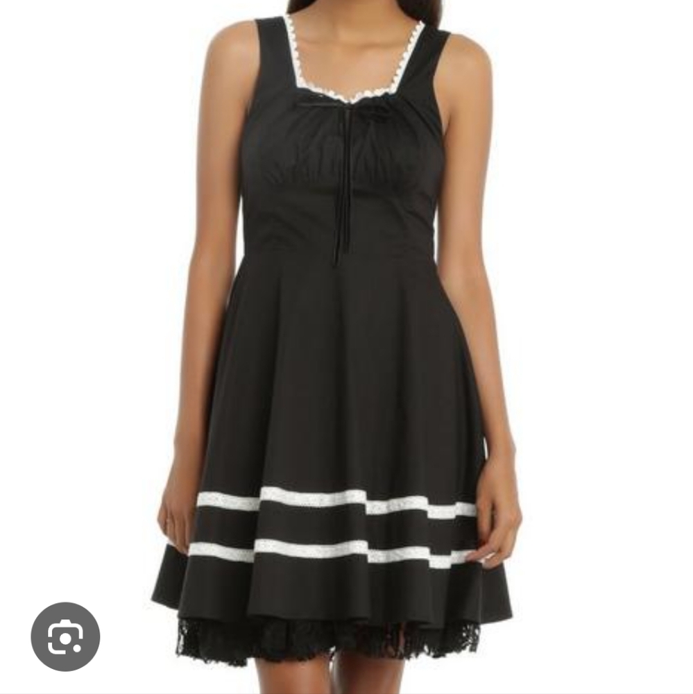 HOT TOPIC Black & Ivory Fit And Flare Dress